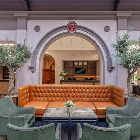 Oatlands Park Hotel Вейбридж Экстерьер фото